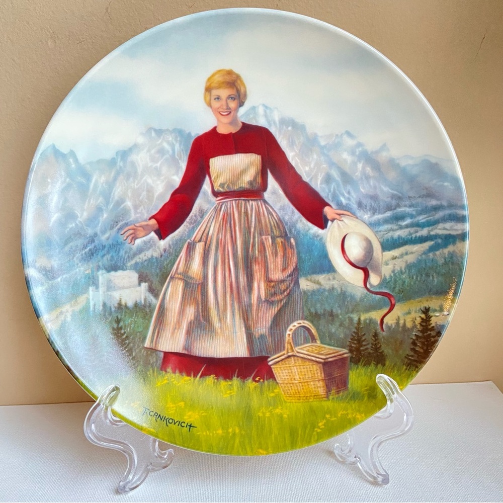 Knowles The Sound of Music porcelain collector plate painted by Crnkovich 1986